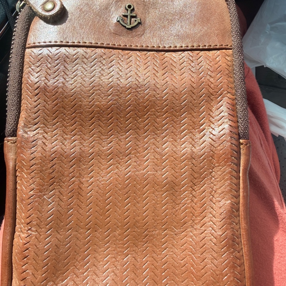 Harbour 2nd Distressed Genuine Leather Cell Phone Crossbody - Picture 3 of 5